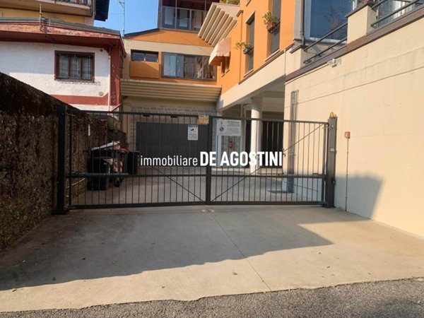 box auto in vendita a Verbania in zona Intra