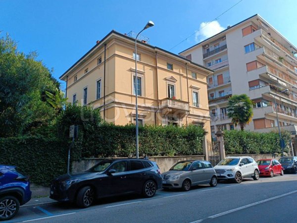 appartamento in vendita a Verbania in zona Pallanza