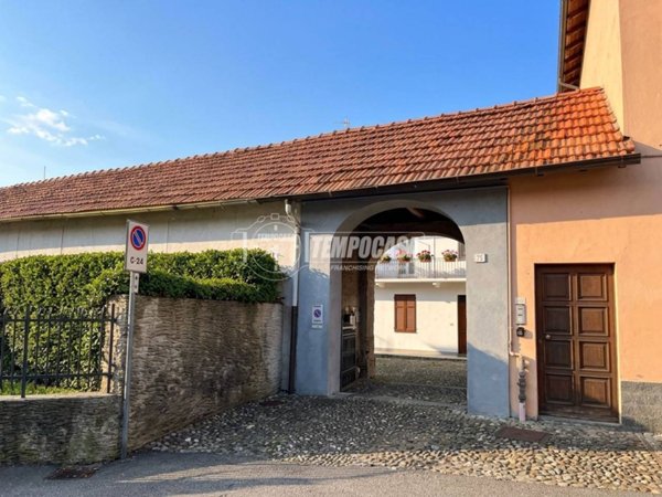appartamento in vendita a Verbania in zona Intra