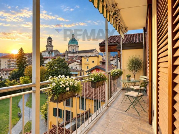 appartamento in vendita a Verbania in zona Intra