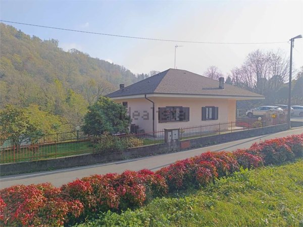 casa indipendente in vendita a Vignone