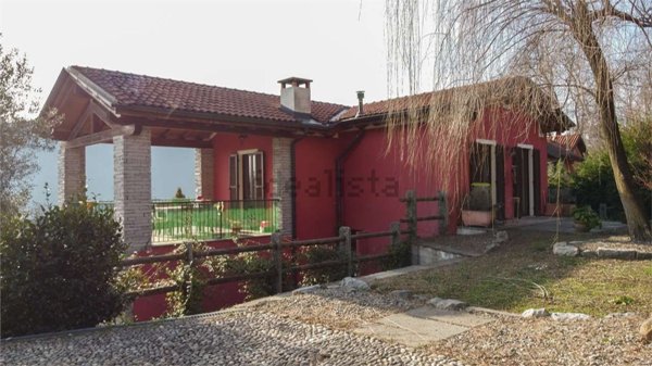 casa indipendente in vendita a Vignone