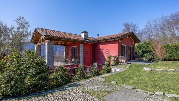 casa indipendente in vendita a Vignone