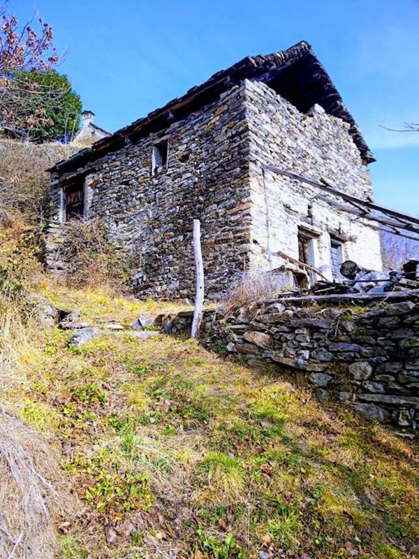 casa indipendente in vendita a Villadossola
