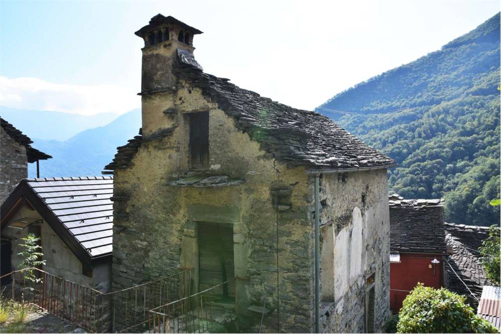casa indipendente in vendita a Villadossola in zona Boschetto