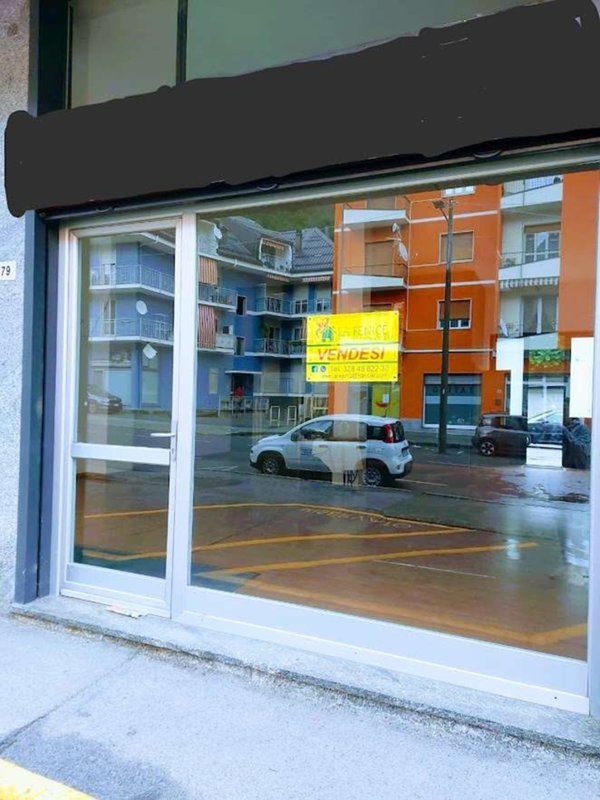 locale commerciale in vendita a Villadossola