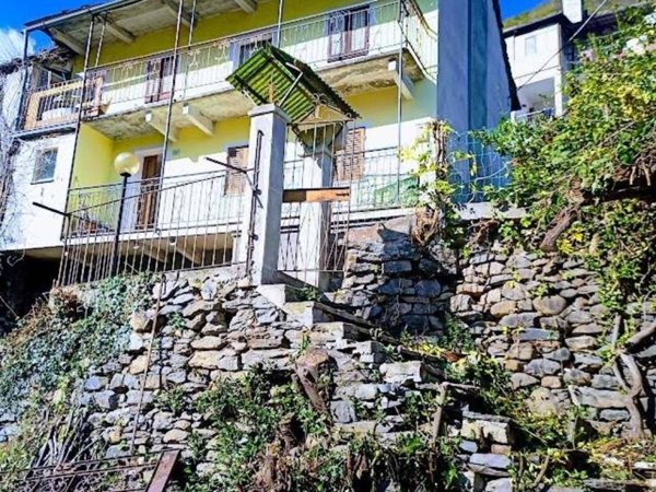 casa indipendente in vendita a Villadossola