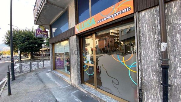 locale commerciale in vendita a Villadossola