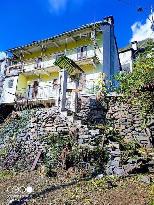 casa indipendente in vendita a Villadossola