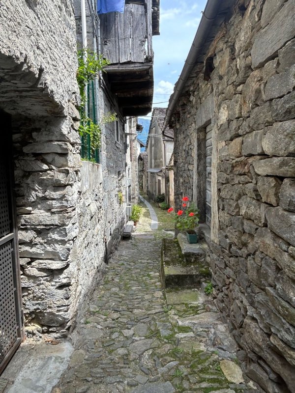 casa indipendente in vendita a Villadossola