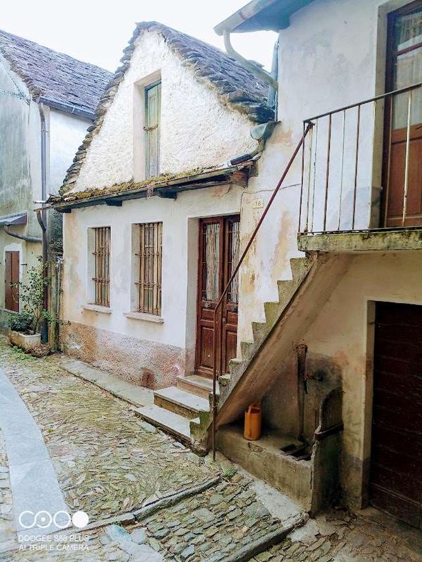 casa indipendente in vendita a Villadossola