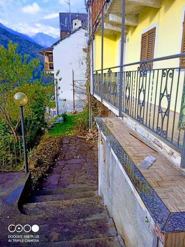 casa indipendente in vendita a Villadossola
