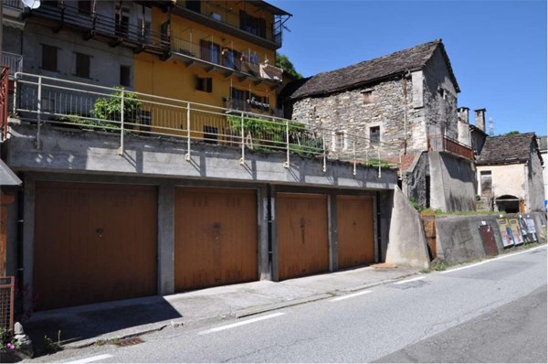 casa semindipendente in vendita a Villadossola in zona Boschetto