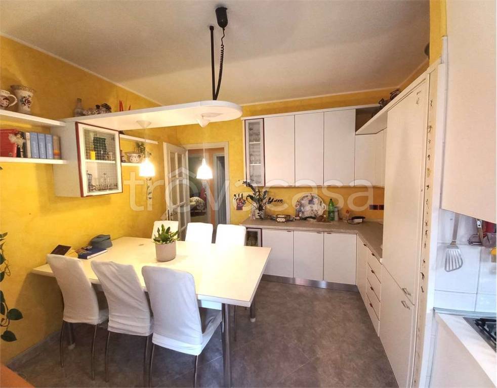 appartamento in vendita a Villadossola in zona Noga