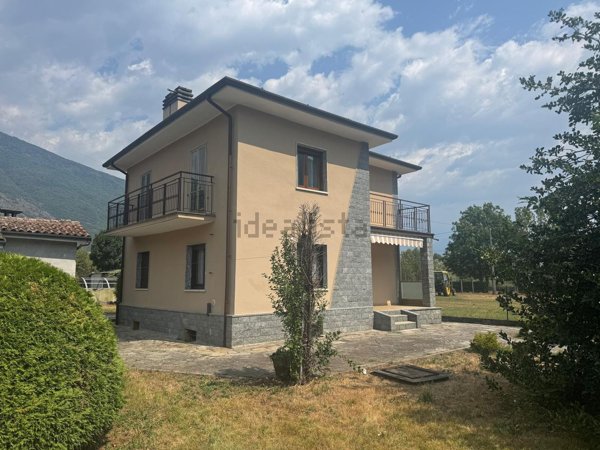 casa indipendente in vendita a Villadossola
