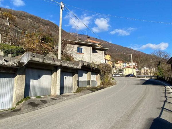 box auto in vendita a Villadossola in zona Noga
