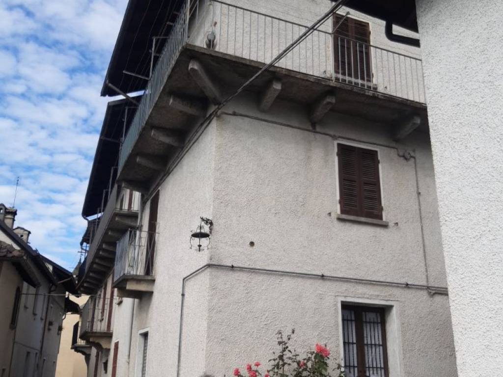 casa indipendente in vendita a Villette