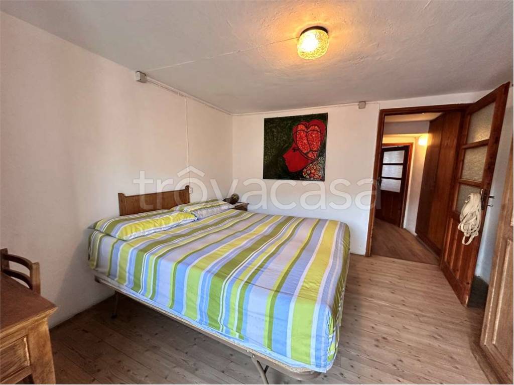 casa indipendente in vendita a Villette