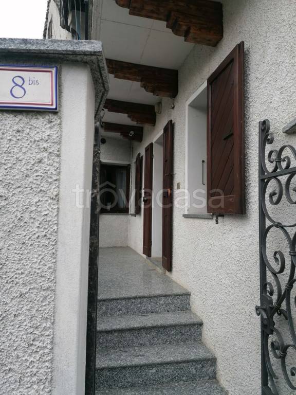 casa indipendente in vendita a Villette