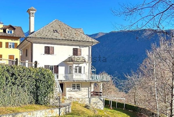casa indipendente in vendita a Villette