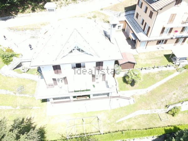 casa indipendente in vendita a Villette
