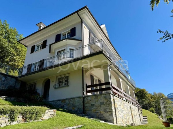 casa indipendente in vendita a Villette