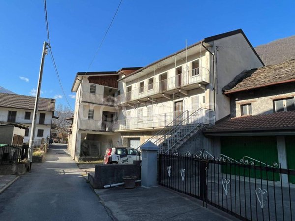 casa indipendente in vendita a Vogogna