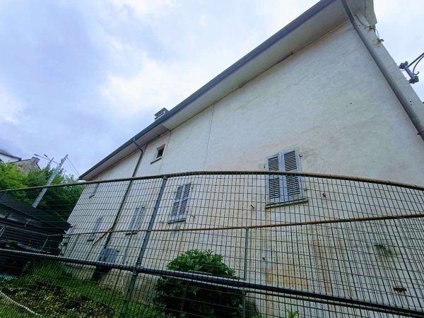 casa indipendente in vendita a Vogogna