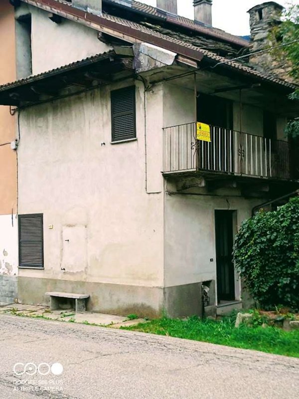 casa indipendente in vendita a Vogogna