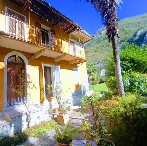 casa indipendente in vendita a Vogogna