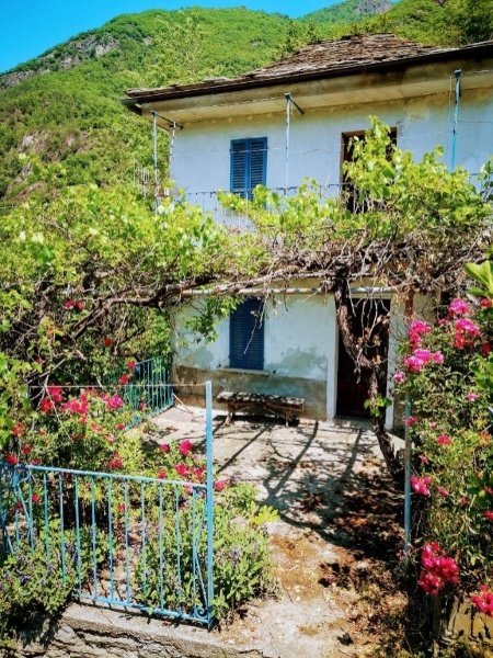 casa indipendente in vendita a Vogogna