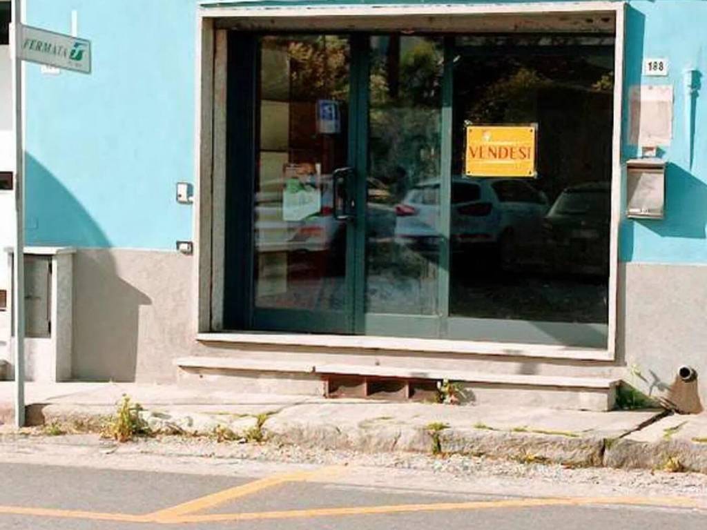 negozio in vendita a Vogogna