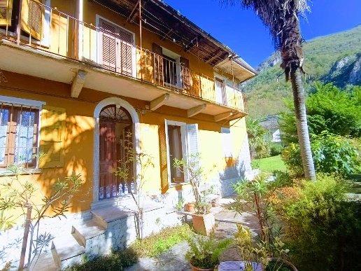 casa indipendente in vendita a Vogogna