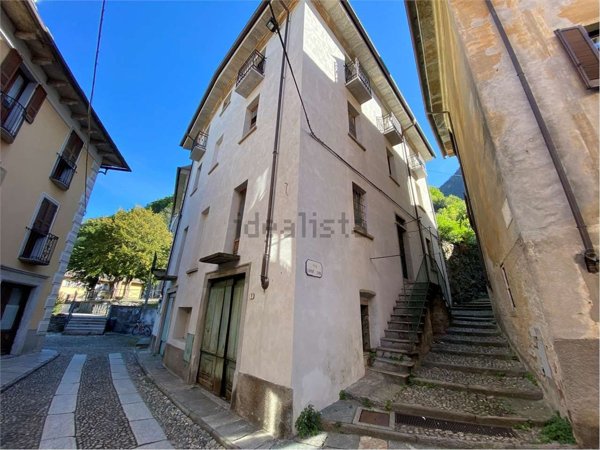 casa indipendente in vendita a Vogogna