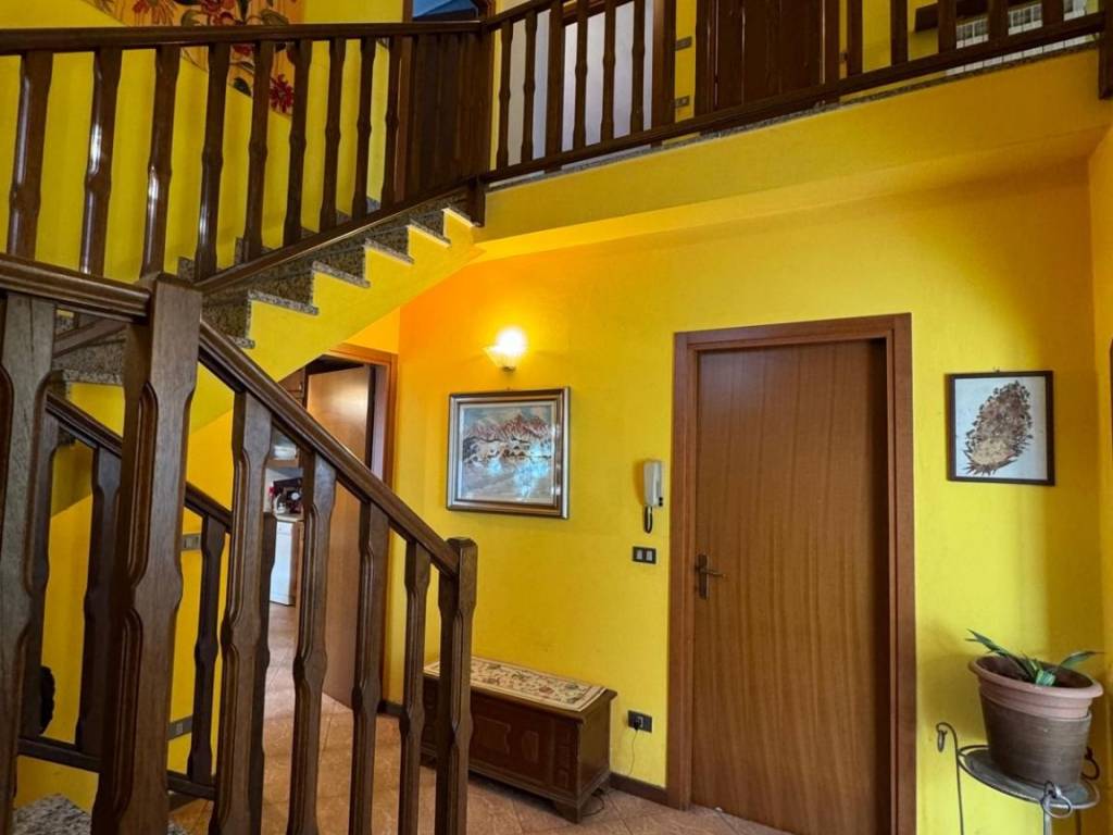 casa indipendente in vendita a Vogogna