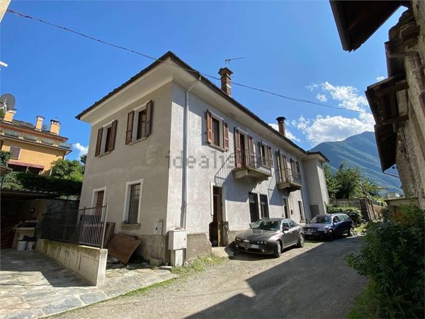 casa indipendente in vendita a Vogogna