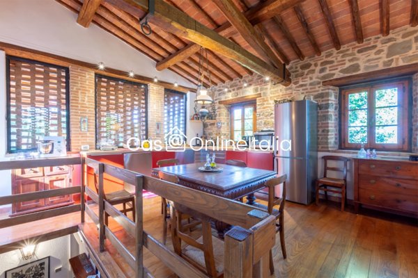 casa indipendente in vendita a Borgomezzavalle