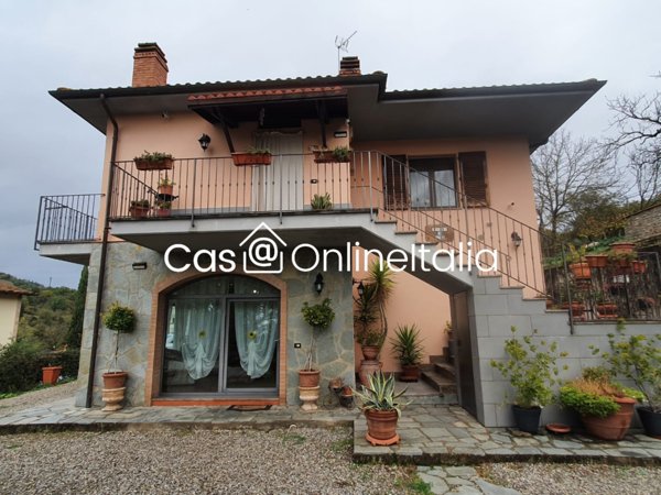casa indipendente in vendita a Borgomezzavalle