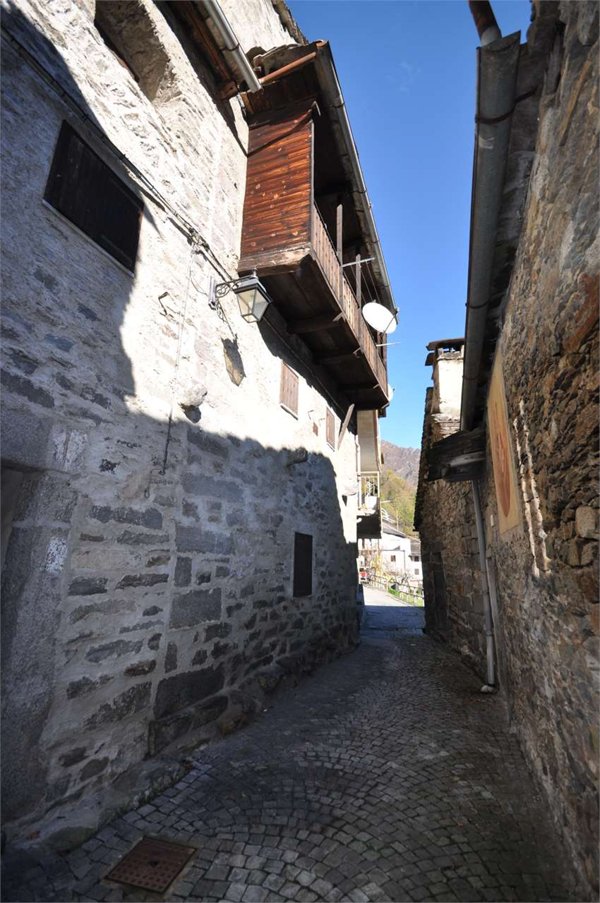 appartamento in vendita a Borgomezzavalle in zona Seppiana