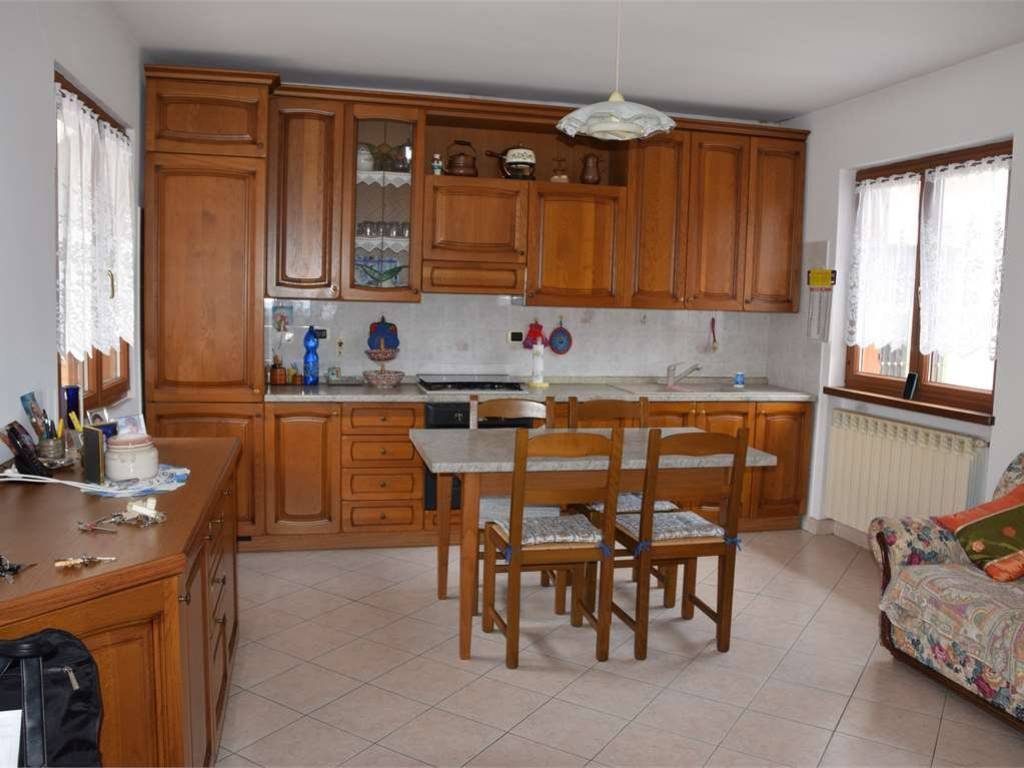 appartamento in vendita a Borgomezzavalle in zona Seppiana
