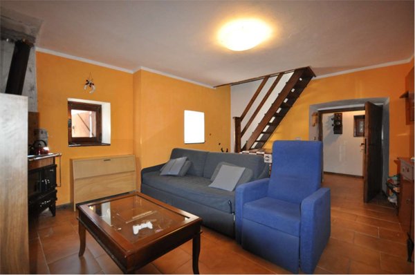 appartamento in vendita a Borgomezzavalle in zona Seppiana