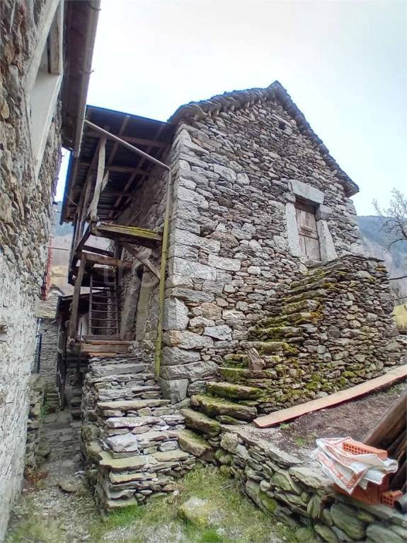 trivano in vendita a Borgomezzavalle