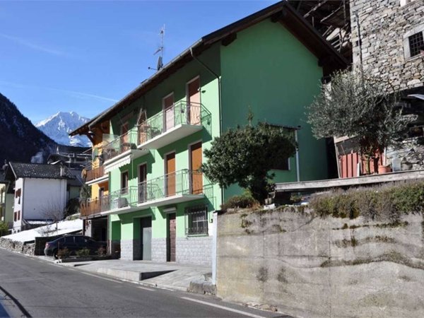 casa indipendente in vendita a Borgomezzavalle
