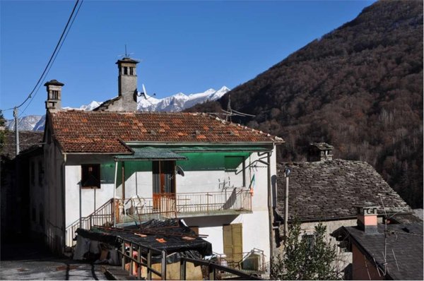 appartamento in vendita a Borgomezzavalle in zona Seppiana