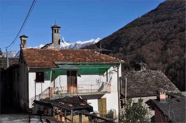 appartamento in vendita a Borgomezzavalle in zona Seppiana
