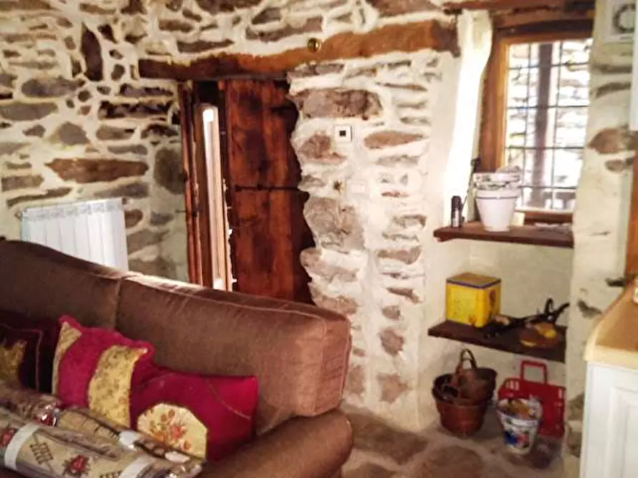 casa indipendente in vendita a Borgomezzavalle in zona Seppiana