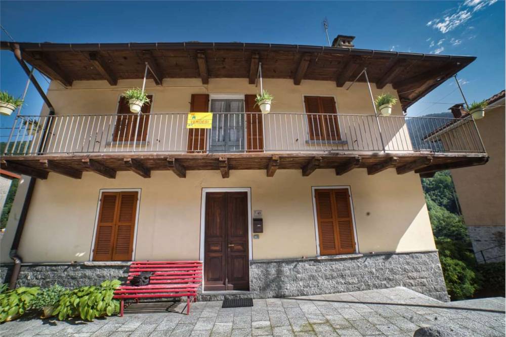 casa indipendente in vendita a Borgomezzavalle in zona Seppiana