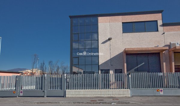 ufficio in vendita a Borgomezzavalle
