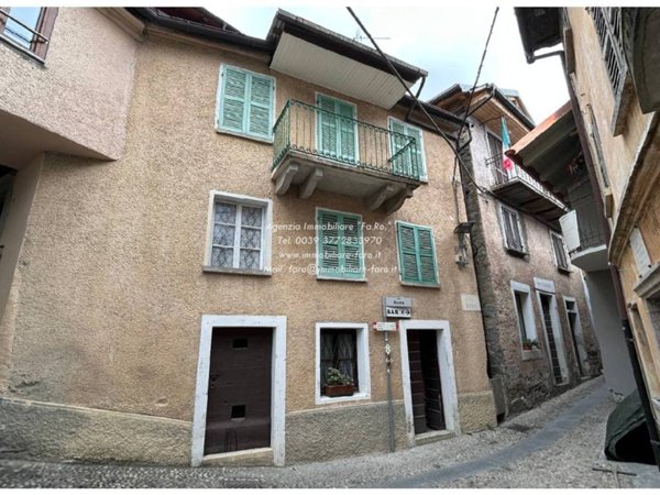 casa indipendente in vendita a Valle Cannobina in zona Falmenta