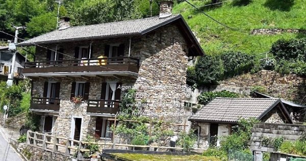 casa indipendente in vendita a Valle Cannobina
